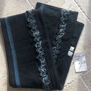 NWT Marino Wool Black J. Jill long scarf